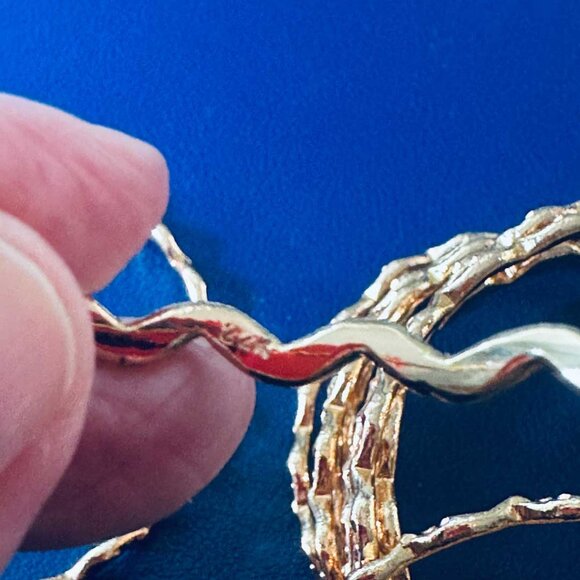 Set of 12 Gold-Tone 22K Style Textured Bangles – Bollywood / Indian Bridal Style - Picture 4 of 6